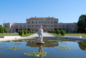 “Cavalli in villa” fa tappa a Santa Maria di Sala: Sgarbi patron dell’evento