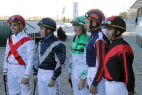 l’Ippodromo SNAI San Siro di Milano saluta la stagione 2023con un bel sabato di corse e contro la violenza sulle donne.