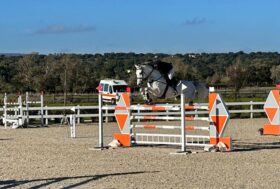 Il diciannovenne Antonio Meloni su Vadir vince il Trofeo dei Nuraghi