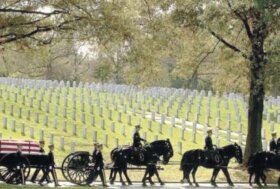 Sospesi i Funerali trainati da Cavalli ad Arlington