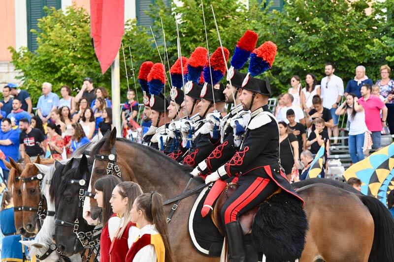 Roma. Al Senato: Il cavallo contro il bullismo, mission sociale della Giostra Cavalleresca di Sulmona che ospita l’Arma dei Carabinieri