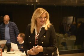 San Paolo, un “mercoledì da campioni”: il trotto saluta febbraio con i miti del calcio