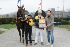 Arcoveggio: 1° marzo, Iringo dei Rum a segno nel centrale per tre anni