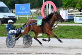 All’ippodromo Snai San Siro il venerdì di trotto sorride a Giulia Dance