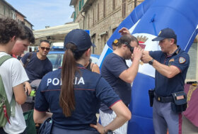 Estate sicura a 4 zampe: il Pet Camper Tour fa tappa a Castel Gandolfo con Pet Carpet, Polizia, Carabinieri e Anas