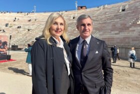 L’on. Francesca Martini a Fieracavalli: “L’evento dà alla città caratura internazionale per eccellenze e tutela degli animali, grazie anche ai veterinari.”